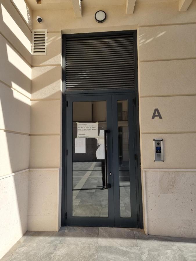 Fantastic New Centre Apartment Podgorica Exterior photo