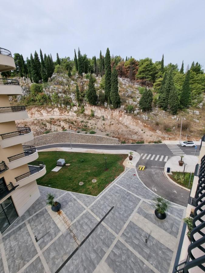 Fantastic New Centre Apartment Podgorica Exterior photo